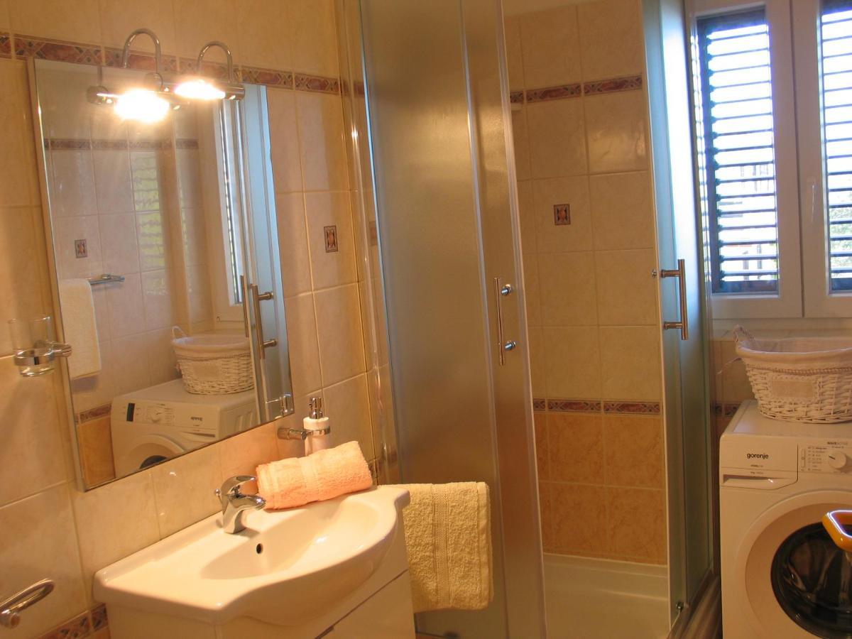 Apartmani Kunteja Pag Town Kültér fotó